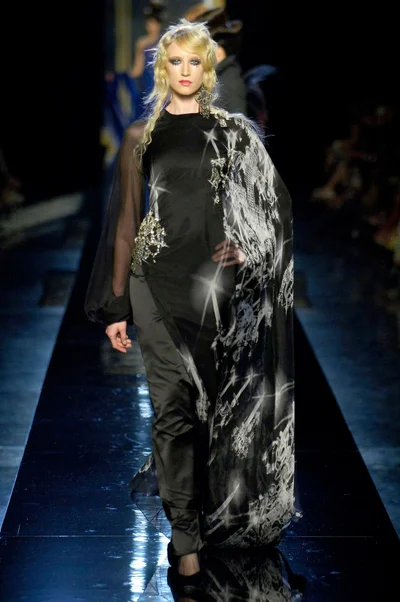 Look 27